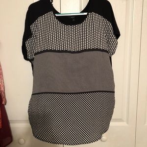 Expresso Plus Size Black/White Short Sleeve Top